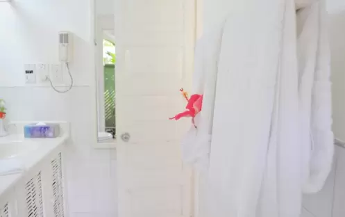 Young Island-Superior Cottage 3_3113